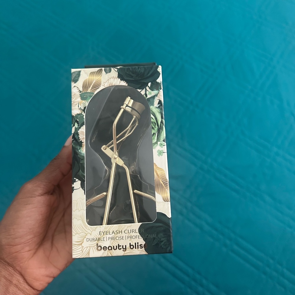 Gold Beauty Bliss Eyelash Curler (Bundle Deal)